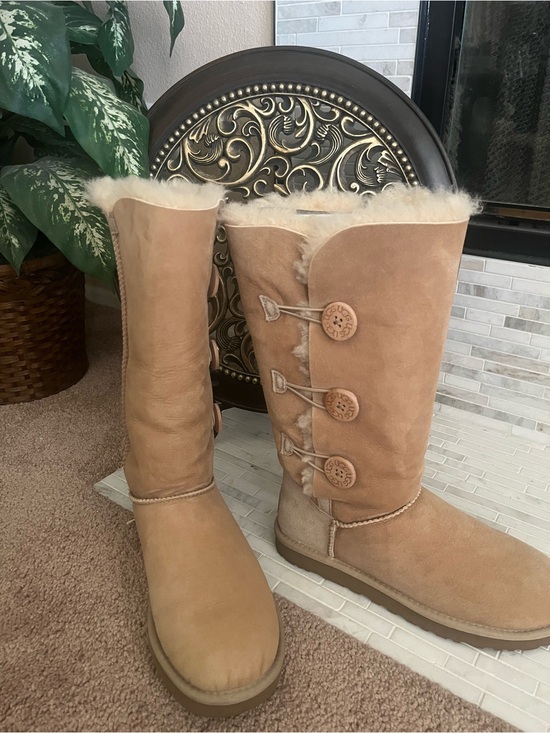 UGG Shoes - Women's UGG Bailey button tall Shearling Boots - sand size 9